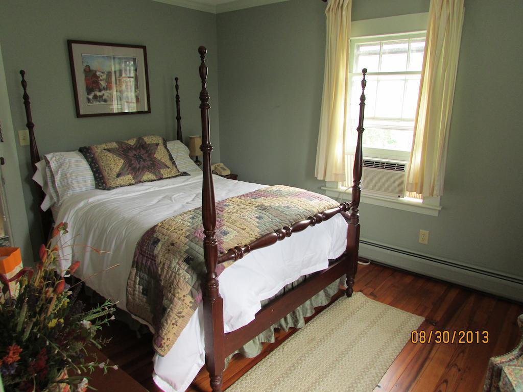 Curtis House Hotel Woodbury Room photo