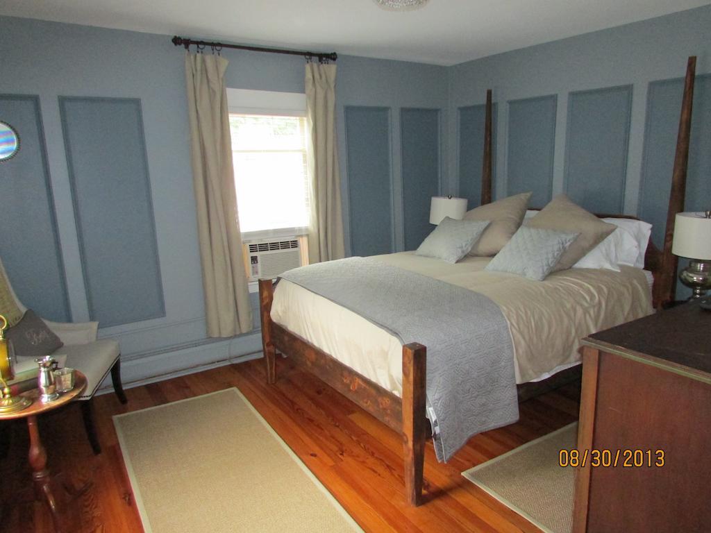 Curtis House Hotel Woodbury Room photo