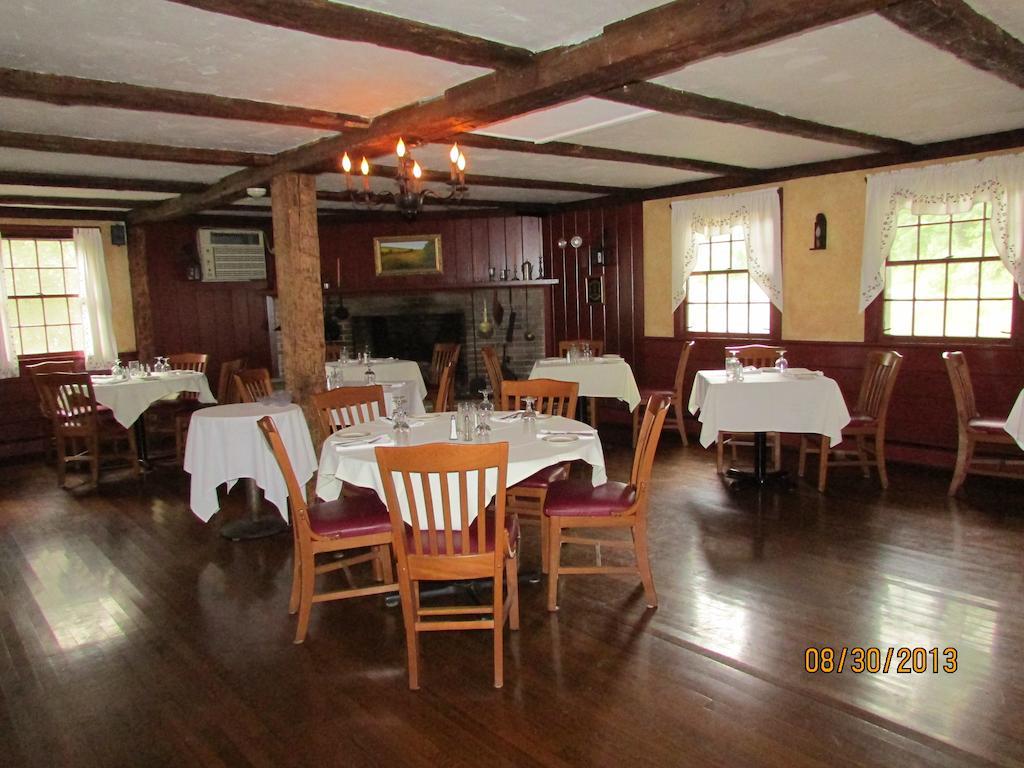 Curtis House Hotel Woodbury Exterior photo